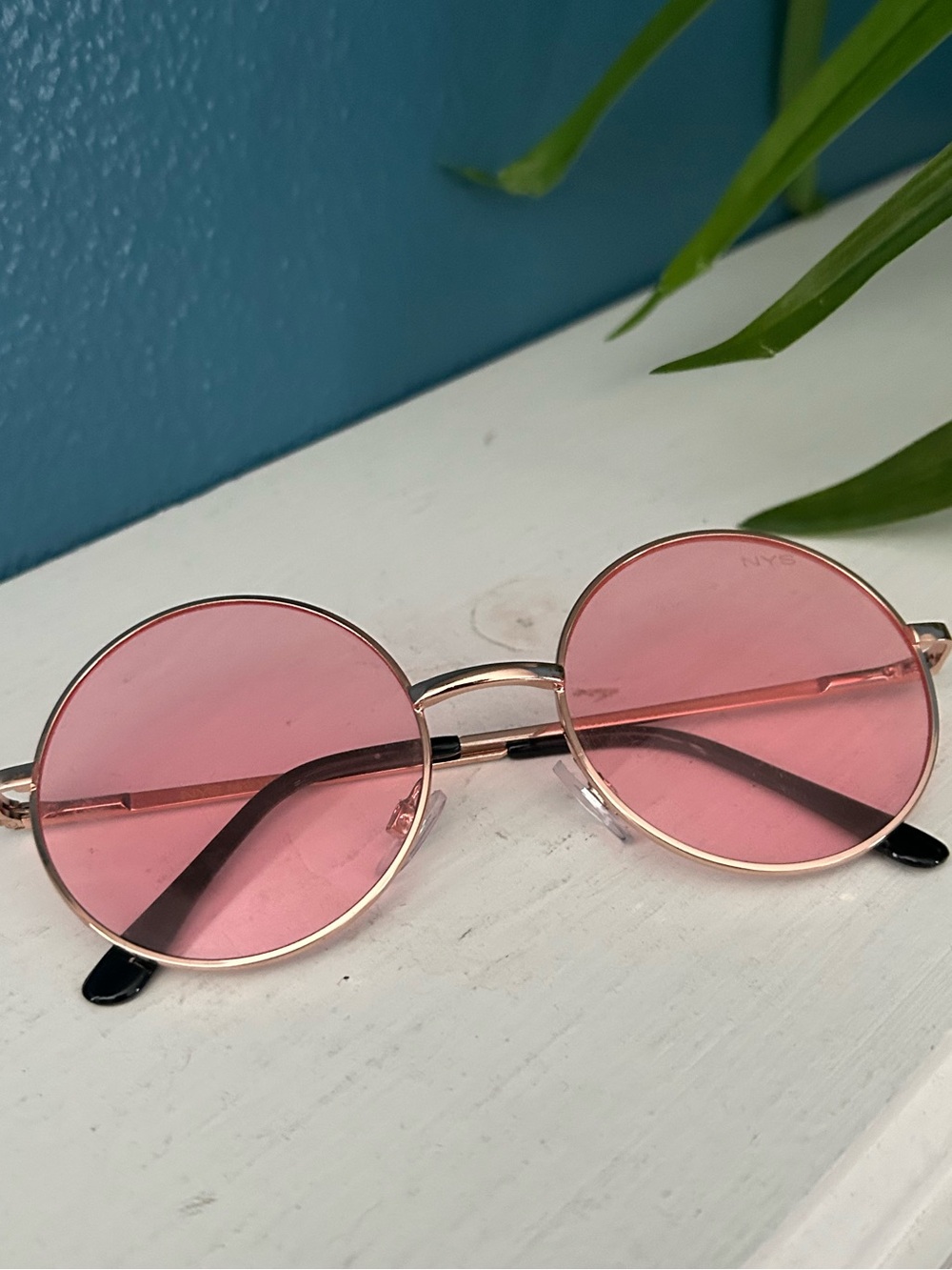 Pink Round Sunglasses with Gold Frames